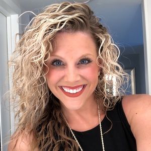 Meet your Posher, Kristin